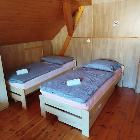 Homestay V Pensionu U Holzaepfelu Cerveny Kostelec